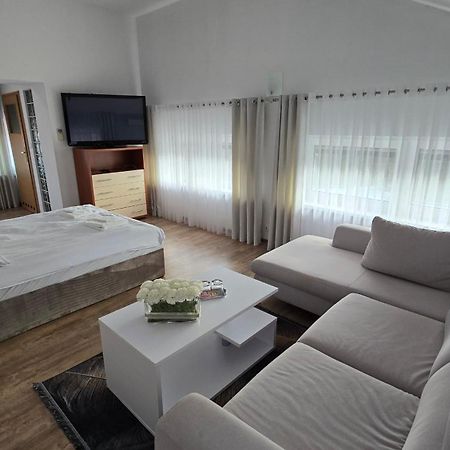 Motel Za Miedza Bralin Esterno foto