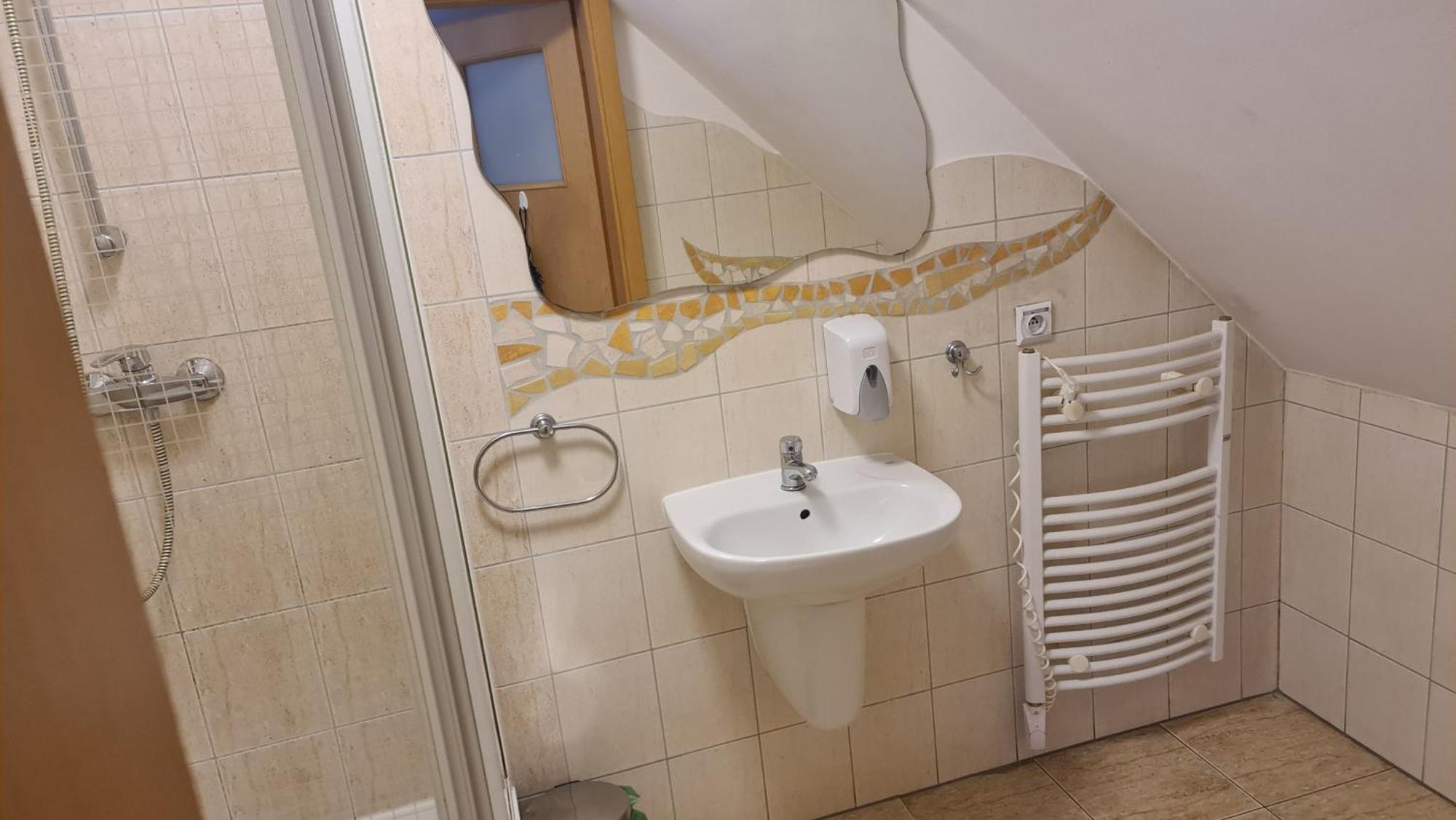 Motel Za Miedza Bralin Esterno foto