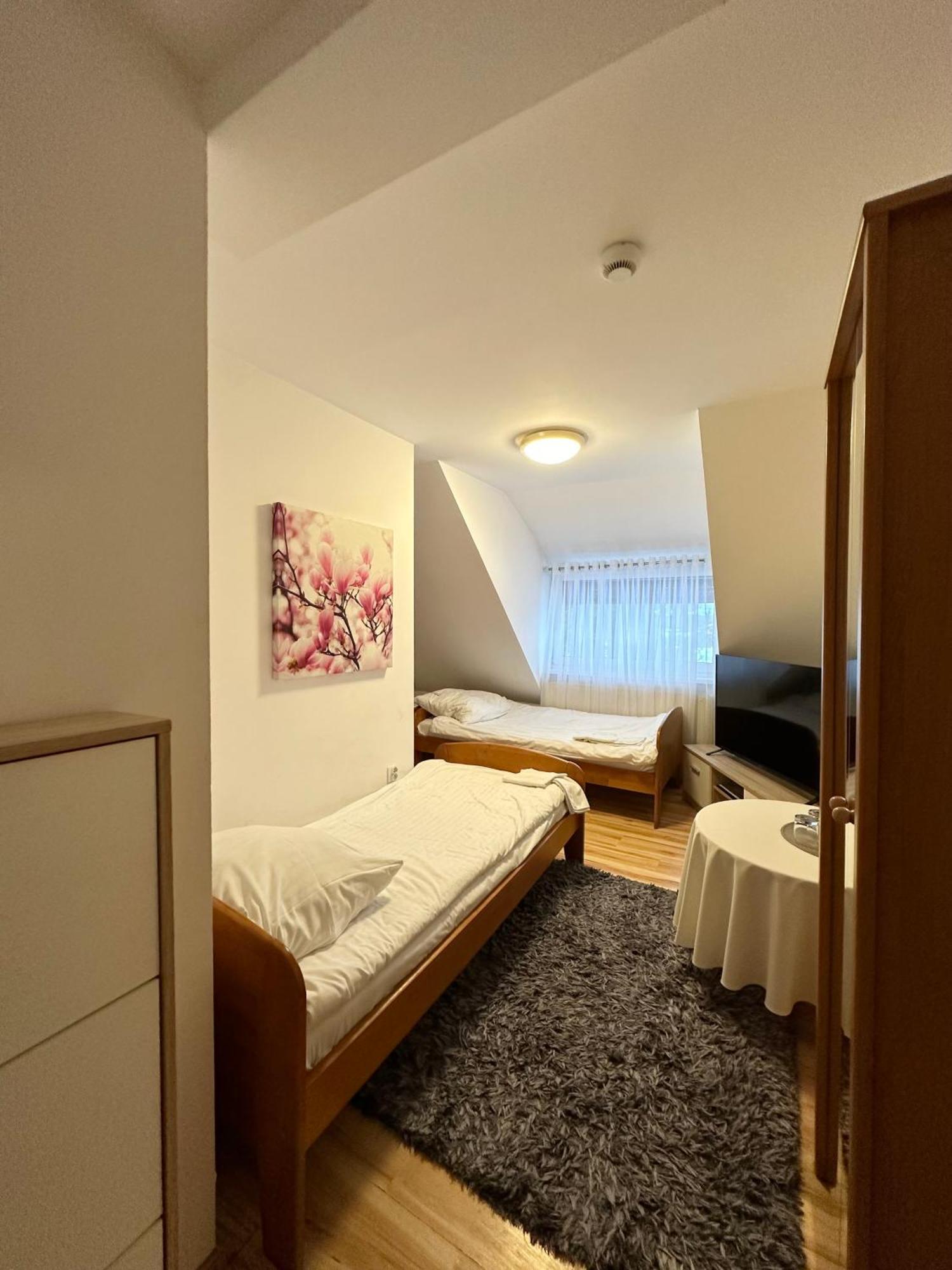 Motel Za Miedza Bralin Esterno foto