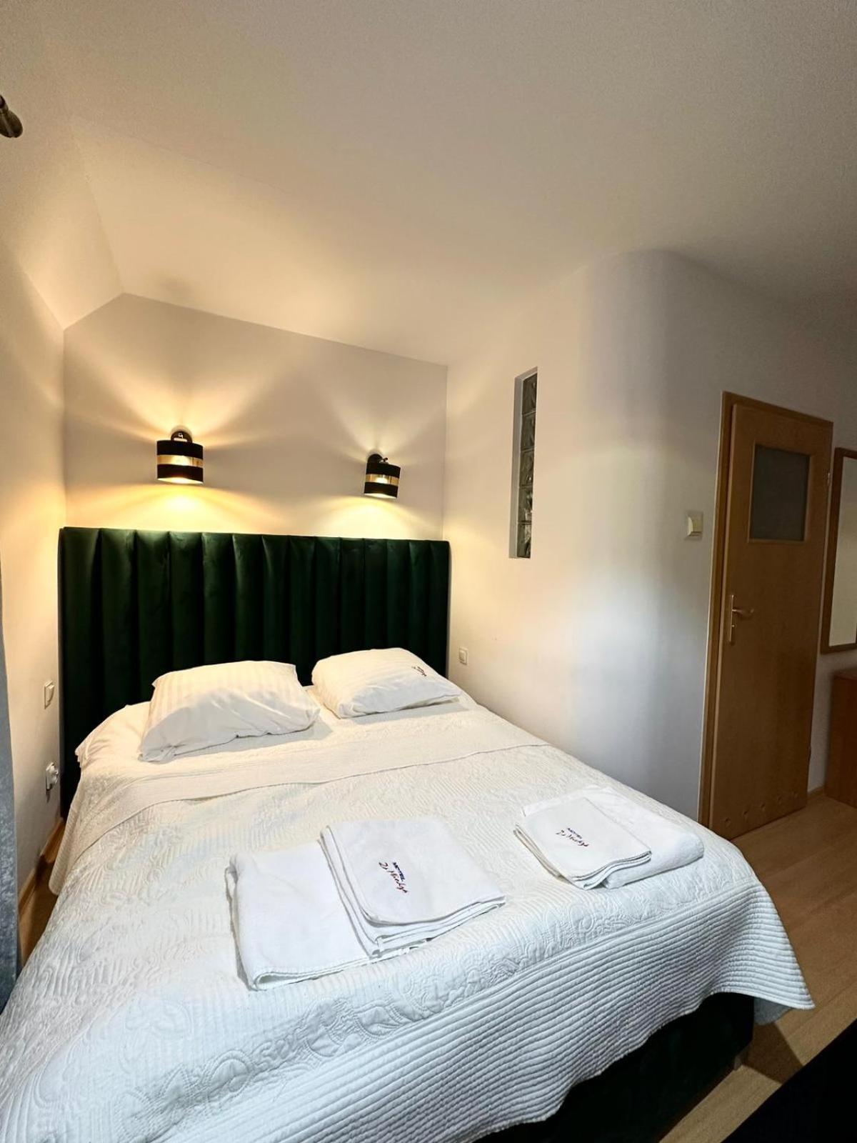 Motel Za Miedza Bralin Esterno foto