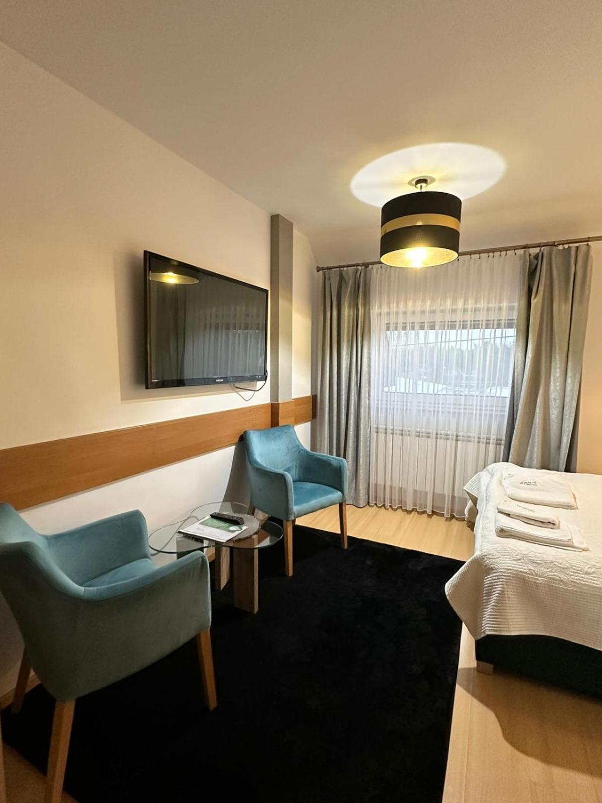 Motel Za Miedza Bralin Esterno foto