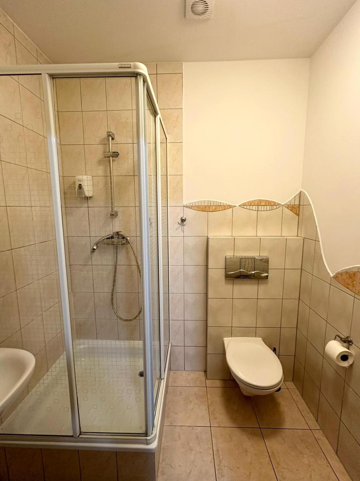 Motel Za Miedza Bralin Esterno foto