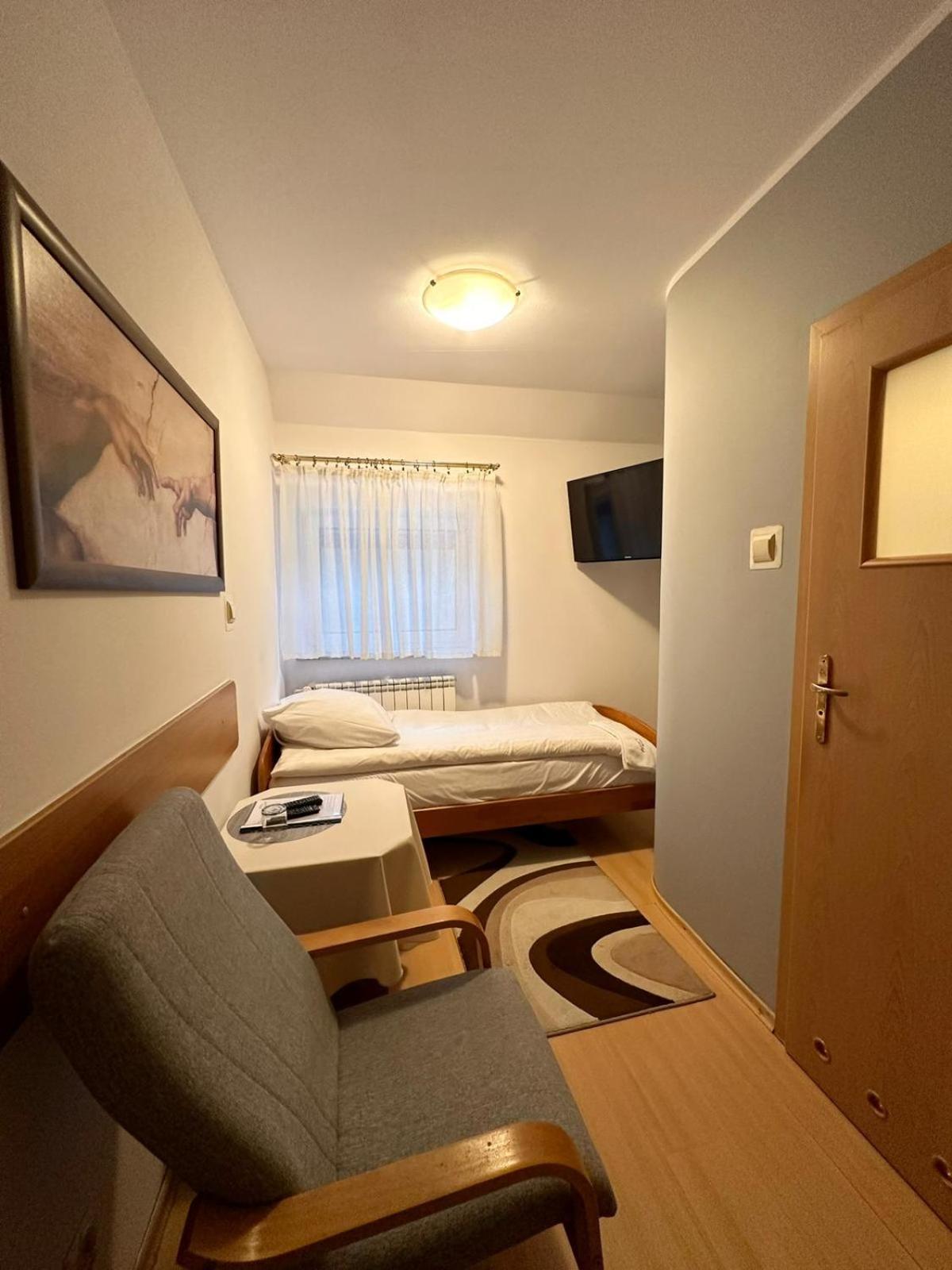 Motel Za Miedza Bralin Esterno foto
