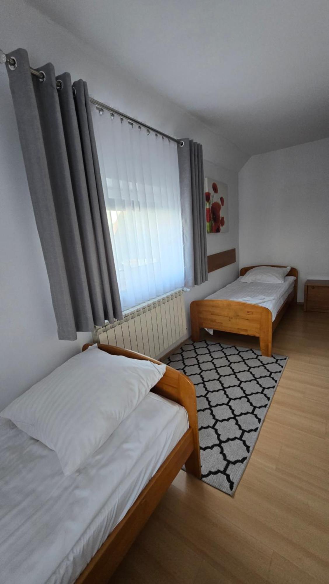 Motel Za Miedza Bralin Esterno foto